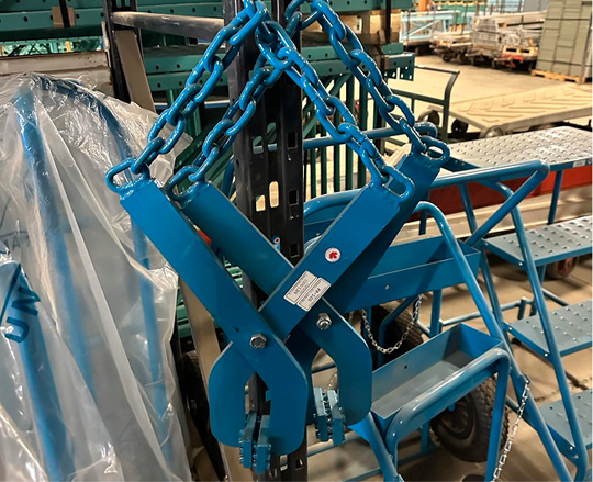 Pallet puller 1