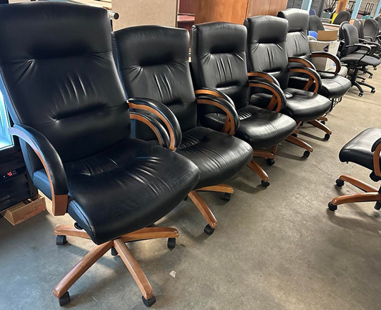 Used leather office chairs 1