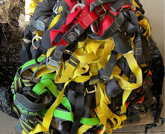 Used retractables lanyards and harnesses 3 1